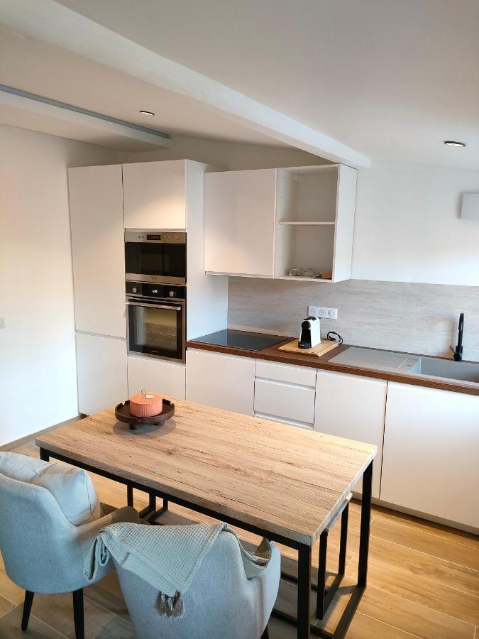 Joli Appartement Port De Ница Екстериор снимка